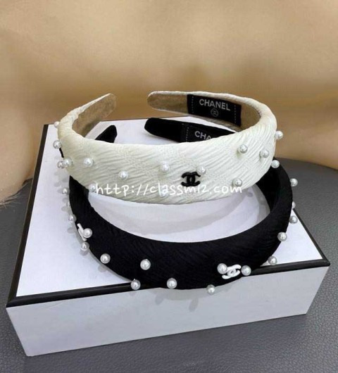 샤넬 25 한정판 헤어웨어 머리핀 D3261