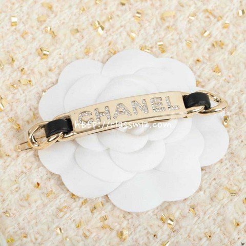 샤넬 25 한정판 헤어웨어 머리핀 D3266