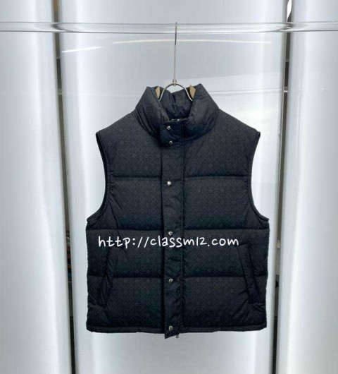 크롬하츠 25 한정판 민소매 패딩 조끼 자켓 A13849