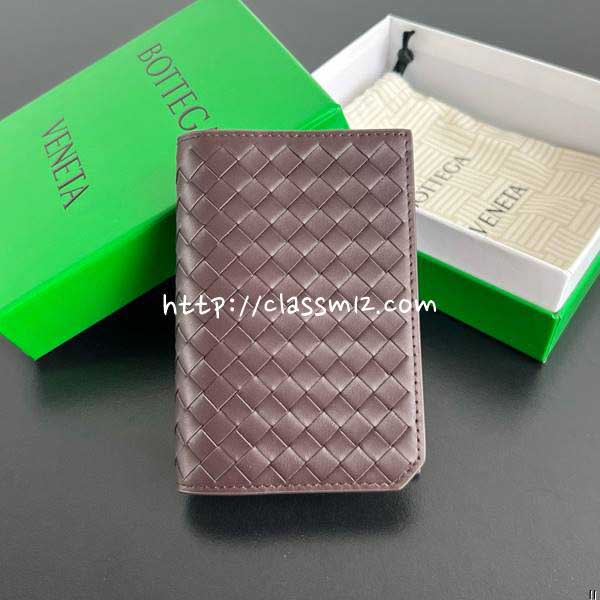 보테가베네타 25 한정판 817398 소가죽 카프스킨 여권 지갑 E899