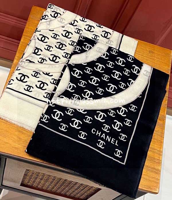 샤넬 25 한정판 스카프 D3311