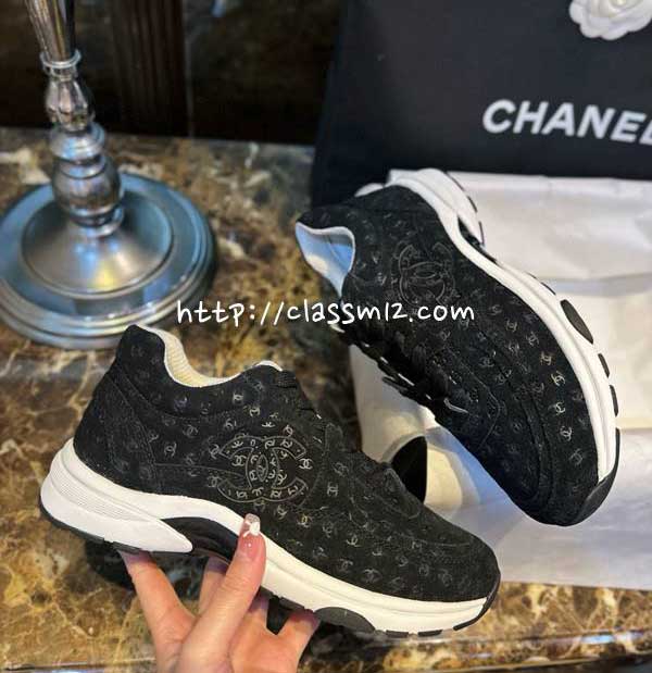 샤넬 25 한정판 여성 운동화 B5376