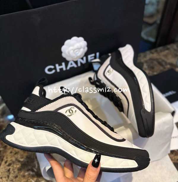 샤넬 25 한정판 여성 운동화 B5377