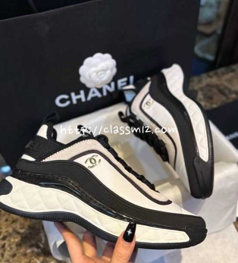 샤넬 25 한정판 여성 운동화 B5377