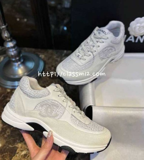 샤넬 25 한정판 여성 운동화 B5378