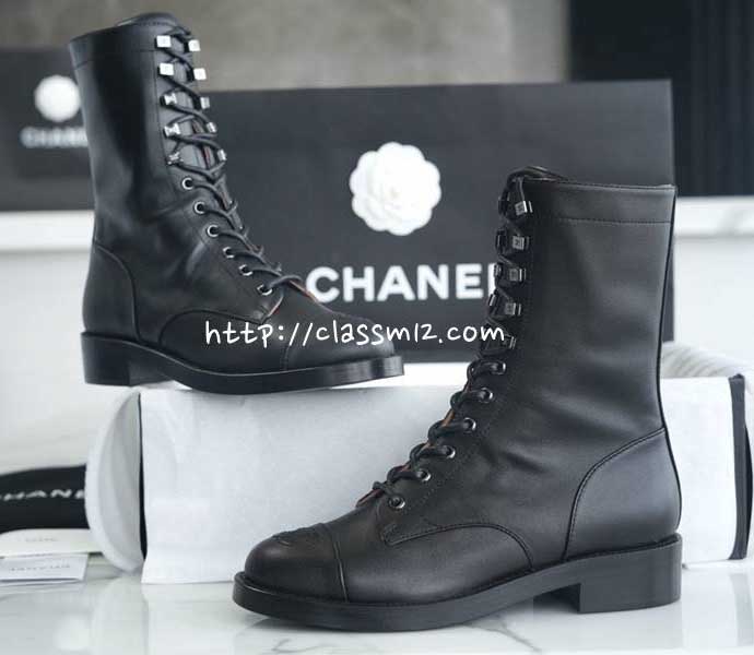 샤넬 25 한정판 여성 부츠 B5382