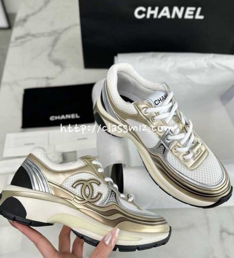 샤넬 25 한정판 여성 운동화 B5395