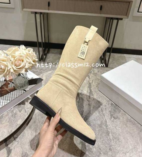 마르지엘라 25 한정판 여성 소가죽 카프스킨 부츠 B5405