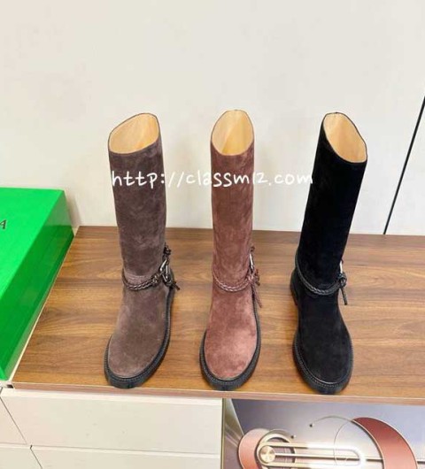 보테가베네타 25 한정판 여성 소가죽 카프스킨 부츠 B5411