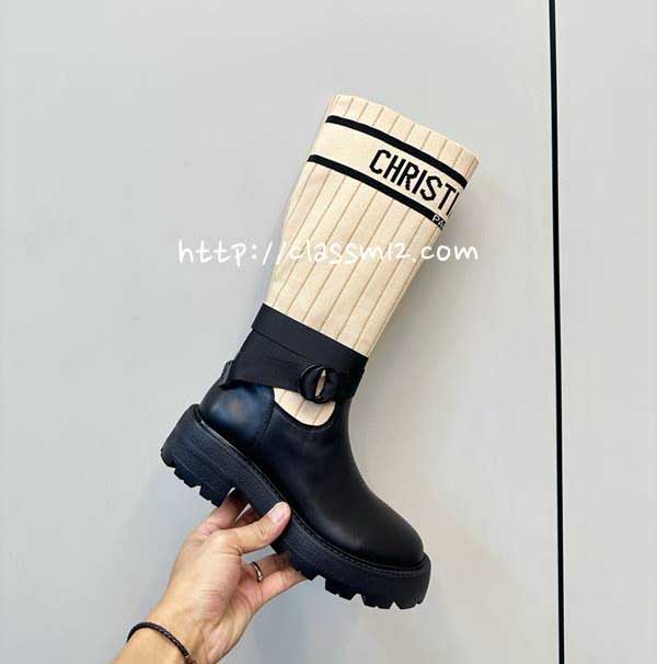 디올 25 한정판 여성 소가죽 카프스킨 부츠 B5413