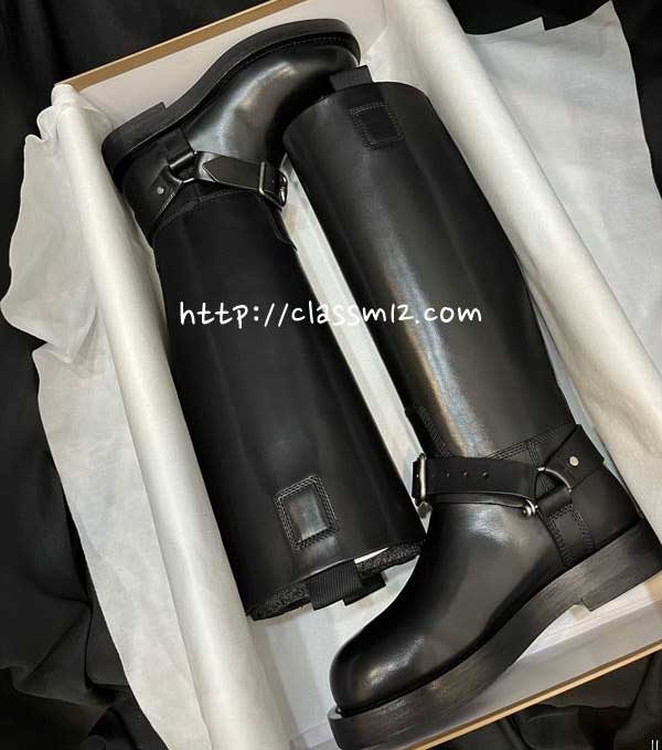 버버리 25 한정판 여성 소가죽 카프스킨 부츠 B5421