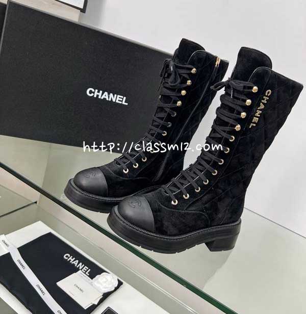 샤넬 25 한정판 여성 양가죽 램스킨 부츠 B5429