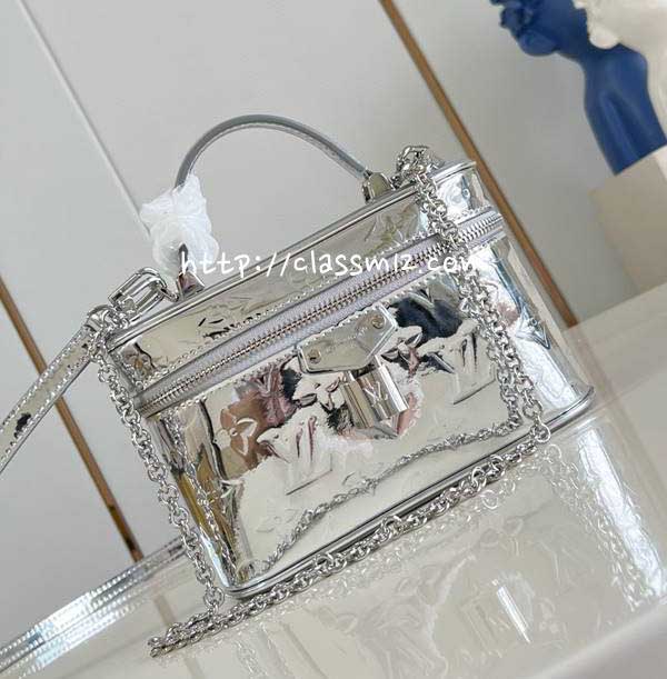 루이비통 25 한정판 M26097 Vanity Chain Pouch 크로스백 가방 C5898