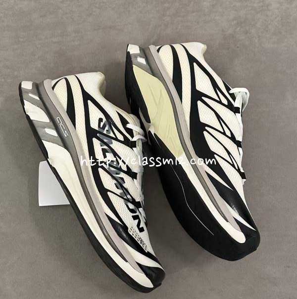 마르지엘라 25 한정판 남여공용 S*ALOMON 운동화 B5450