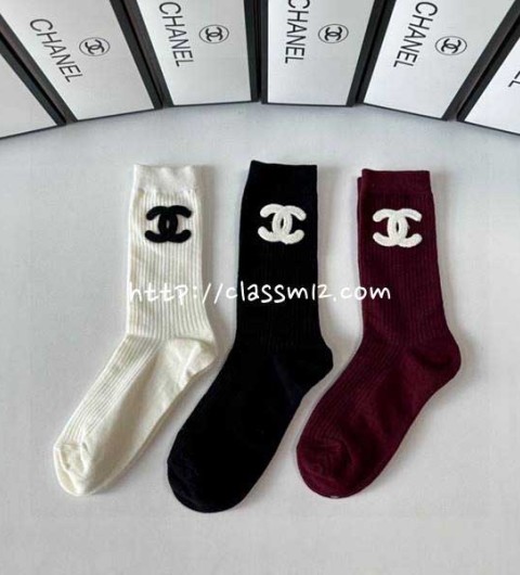 샤넬 25 한정판 3종 세트 양말 I400