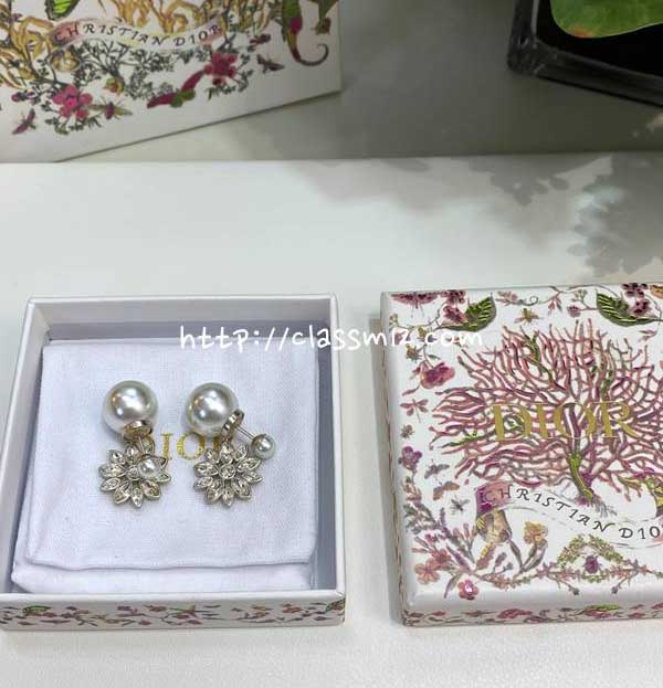 디올 25 한정판 귀걸이 D3365