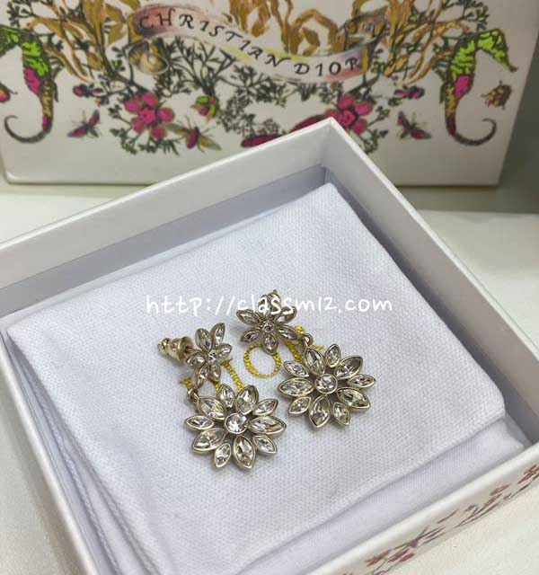 디올 25 한정판 귀걸이 D3366