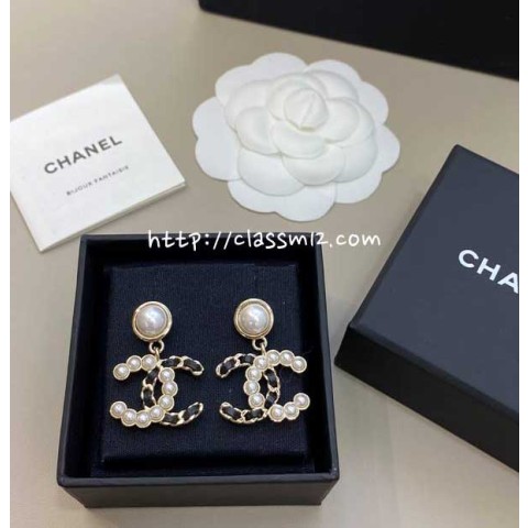 샤넬 25 한정판 귀걸이 D3379