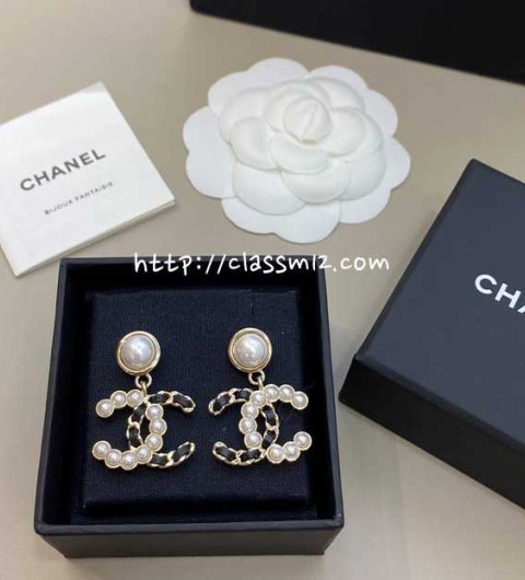 샤넬 25 한정판 귀걸이 D3379