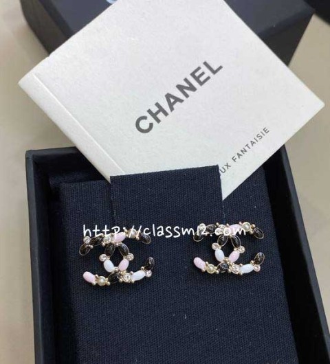 샤넬 25 한정판 귀걸이 D3387