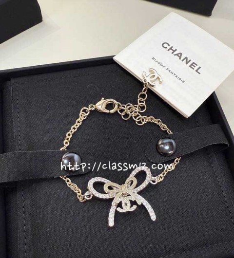 샤넬 25 한정판 팔찌 D3396