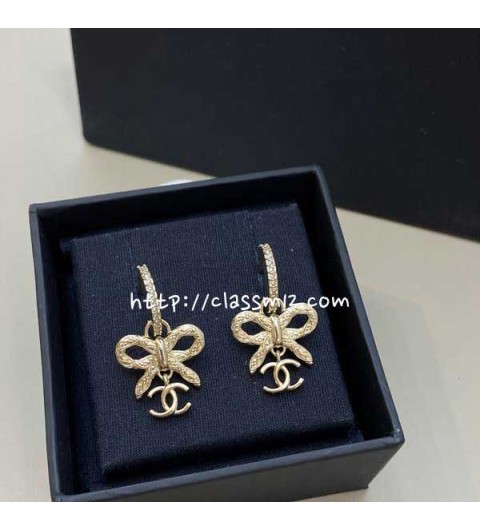 샤넬 25 한정판 귀걸이 D3397
