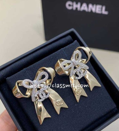 샤넬 25 한정판 귀걸이 D3398