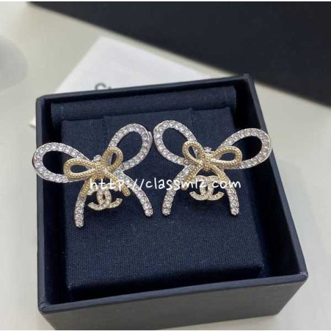 샤넬 25 한정판 귀걸이 D3402