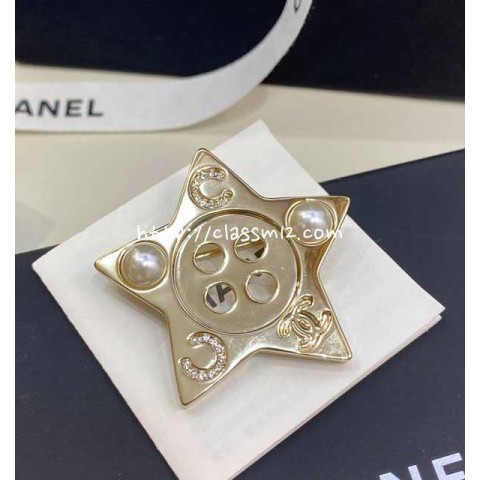 샤넬 25 한정판 브로치 D3407