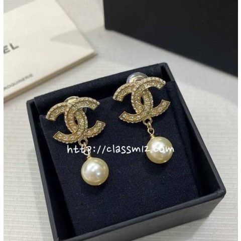 샤넬 25 한정판 귀걸이 D3446