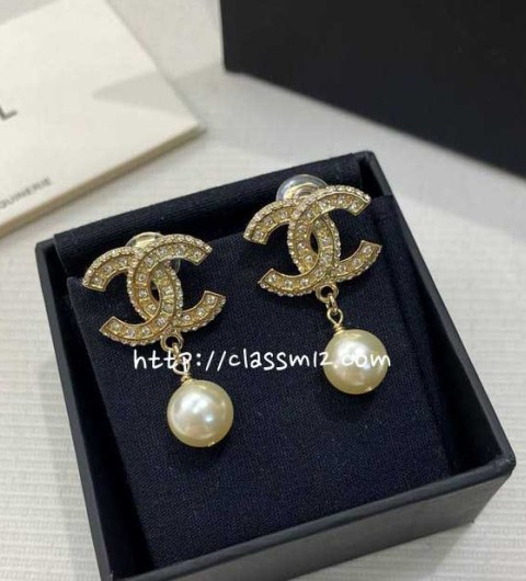 샤넬 25 한정판 귀걸이 D3446