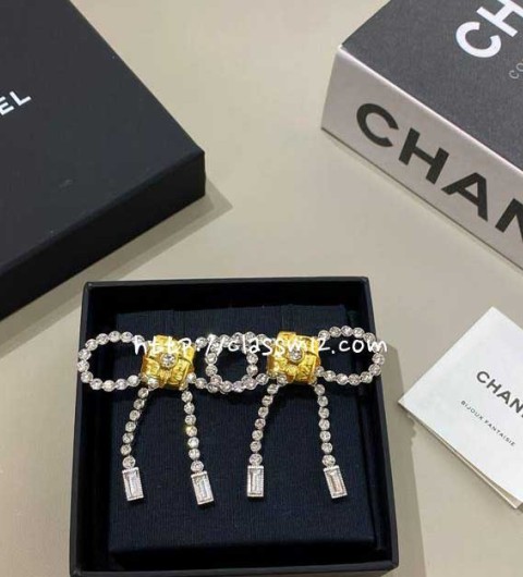 샤넬 25 한정판 귀걸이 D3449