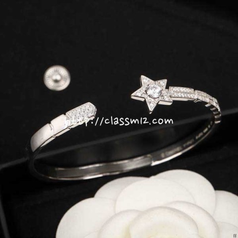 샤넬 25 한정판 COMÈTE 팔찌 D3456