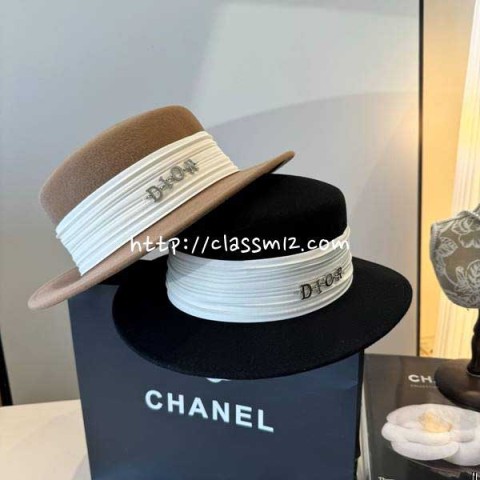 디올 25 한정판 양털 보터햇 모자 D3501