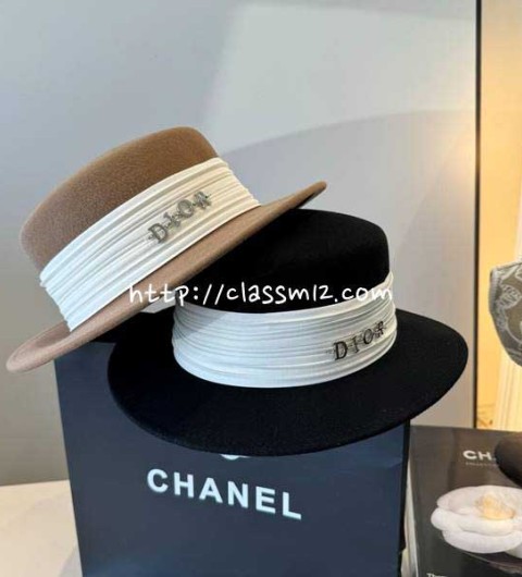 디올 25 한정판 양털 보터햇 모자 D3501