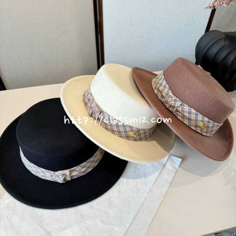 버버리 25 한정판 양털 보터햇 모자 D3508