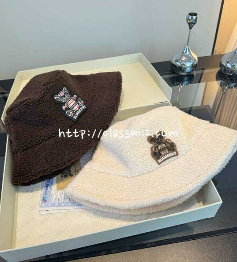 버버리 25 한정판 양털 버킷햇 모자 D3542