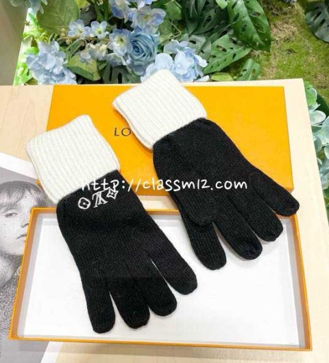 루이비통 25 한정판 양털 니트 장갑 D3575