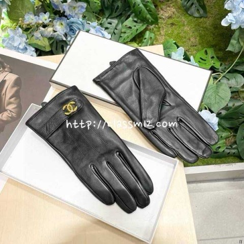 샤넬 25 한정판 여성 양가죽 램스킨 장갑 D3585