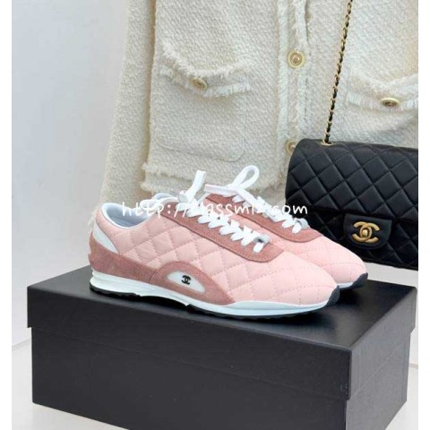 샤넬 25 한정판 여성 운동화 B5487