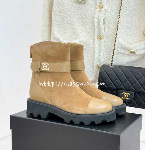 샤넬 25 한정판 여성 부츠 B5489