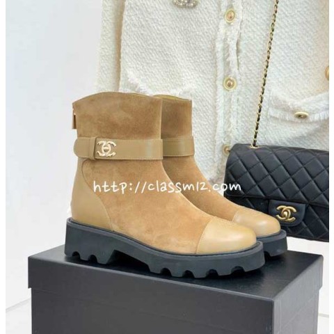 샤넬 25 한정판 여성 부츠 B5489