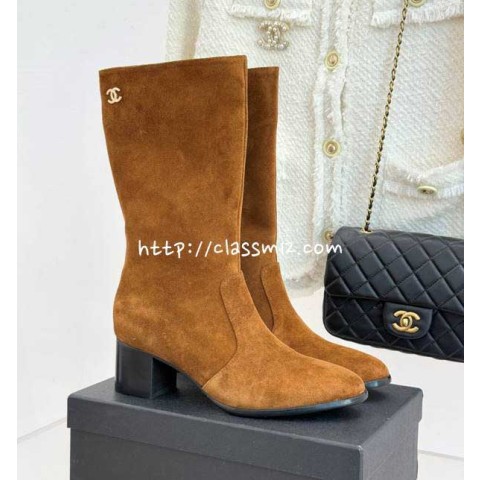 샤넬 25 한정판 여성 하이 부츠 B5491