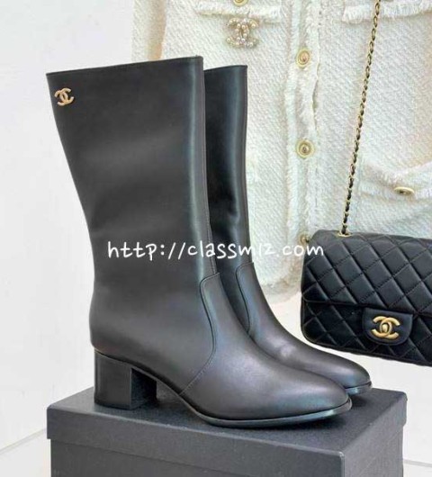 샤넬 25 한정판 여성 하이 부츠 B5492