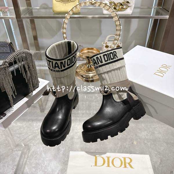 디올 25 한정판 여성 소가죽 카프스킨 부츠 B5508