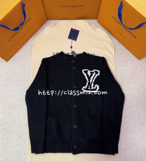 루이비통 25 한정판 양털 긴팔 가디건 A14085