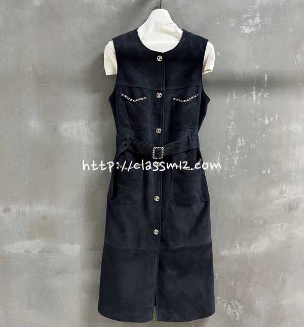 샤넬 25 한정판 양털 민소매 코트 A14103