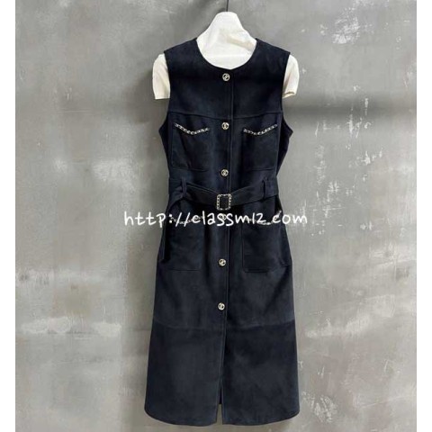 샤넬 25 한정판 양털 민소매 코트 A14103