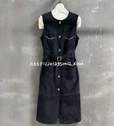 샤넬 25 한정판 양털 민소매 코트 A14103