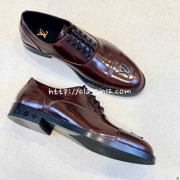 루이비통 25 한정판 소가죽 카프스킨 구두 B5536